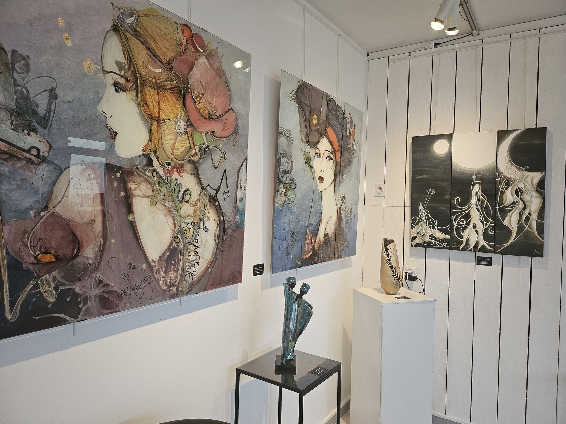 EXPOSITIONS D'ARTISTES PROFESSIONNELS FRANCAIS ET ETRANGERS